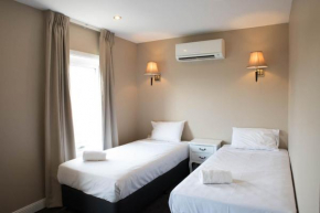 Гостиница Lily Sands Inn  Мельбурн